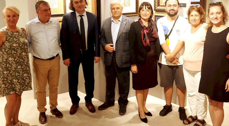 Sanatseverleri ağırlıyor 