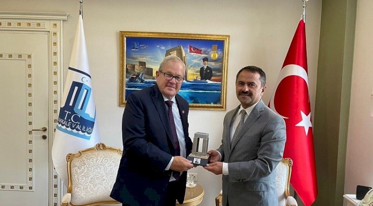 Kanada heyeti Çanakkale’de 