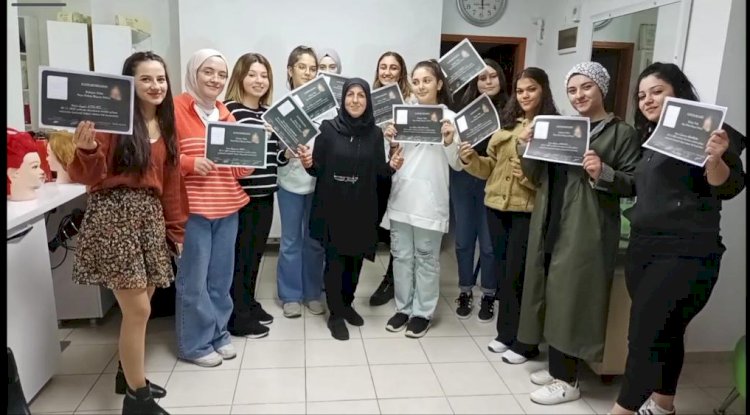 ‘SAÇA DOKUN, HAYATA DOKUN’ (08.12.2022)