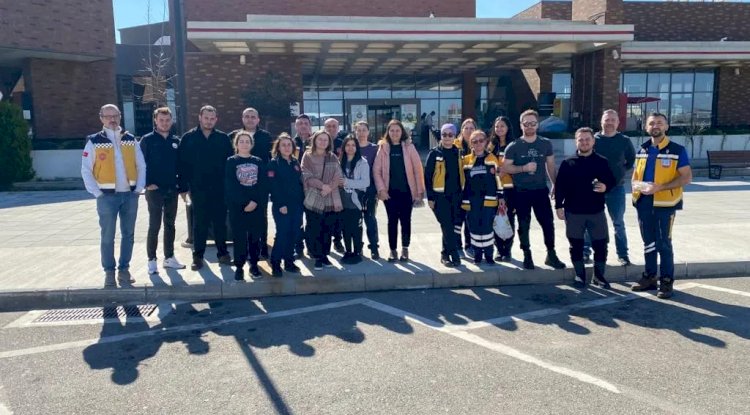 Ekiplerden tam destek