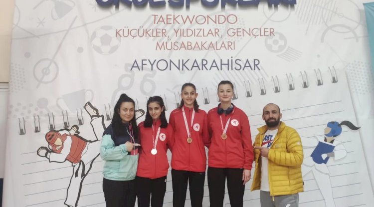 Taekwondo Sporcuları Gururlandırdı
