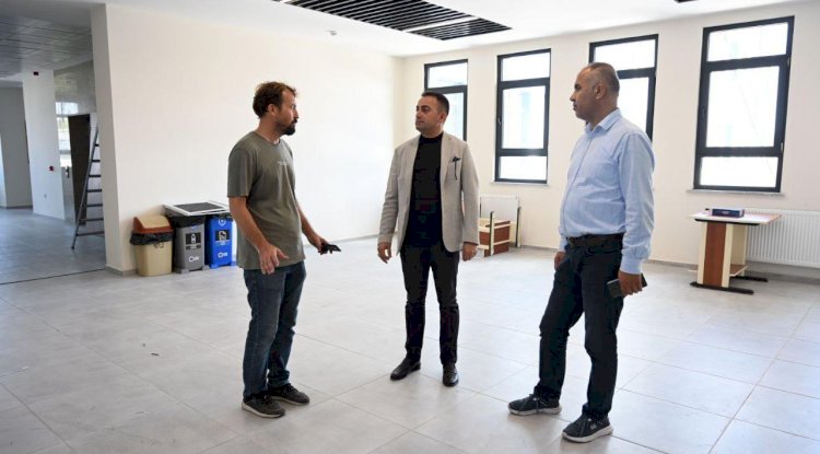 Erdoğan Mehmet Akif Ersoy Anadolu Lisesi’ni inceledi