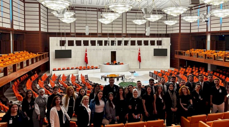 ÇOMÜ’lü öğrenciler Ankara’yı gezdi  