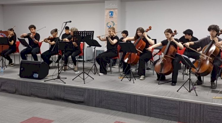 ÇOCUK KÜLTÜR EVİ ÇOCUK VE GENÇLİK ORKESTRASI, ÇOMÜ'DE SAHNE ALDI