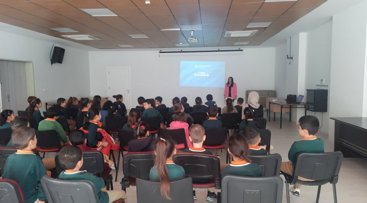 Ezine’de Ortaokul Öğrencilerine “Çocuk Akademisi” eğitimi verildi