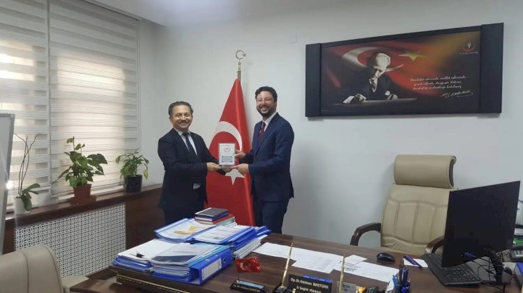 Çelen’den Baştürk’e teşekkür plaketi (06.10.2022)