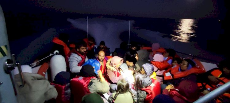 38 DÜZENSİZ GÖÇMEN ÖLÜMDEN DÖNDÜ (13.10.2022)