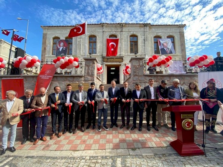 Halk Kütüphanesinin restorasyonu tamamlandı