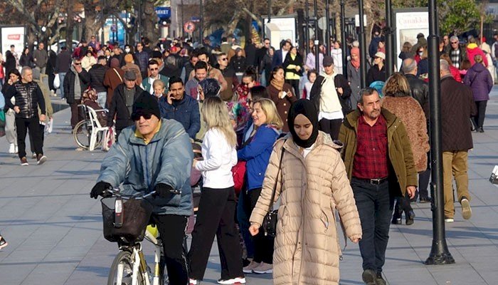 Çanakkale’de yaşlı nüfus 94 bin 177 kişi