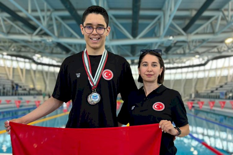 GÜRLER, ÖNEMLİ DERECELER ELDE ETTİ