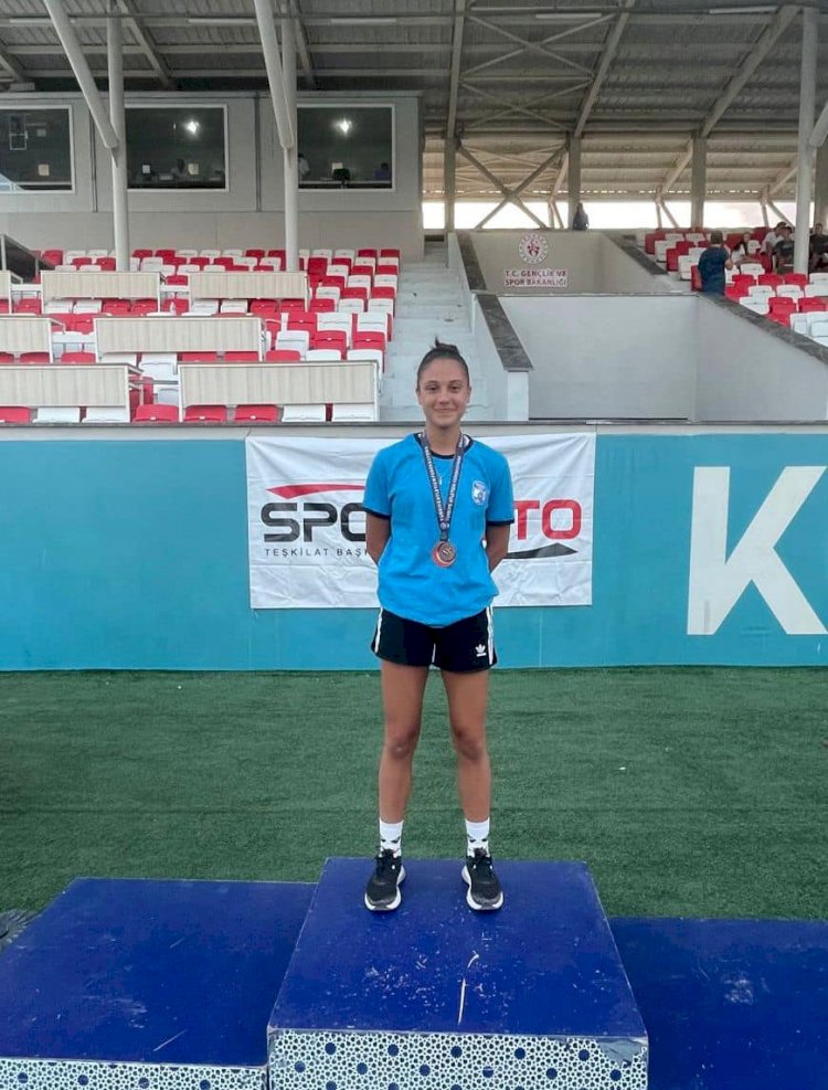 Şimal Alkan’dan önemli başarı