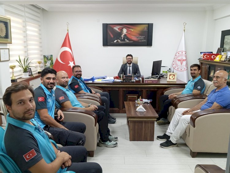 Baştürk, UMKE personeli ile görüştü